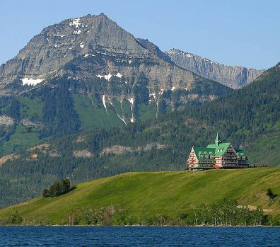 waterton lakes national park waterton lakes park in canada glacier park company hotel 396x349