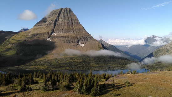 hidden-lake-panorama